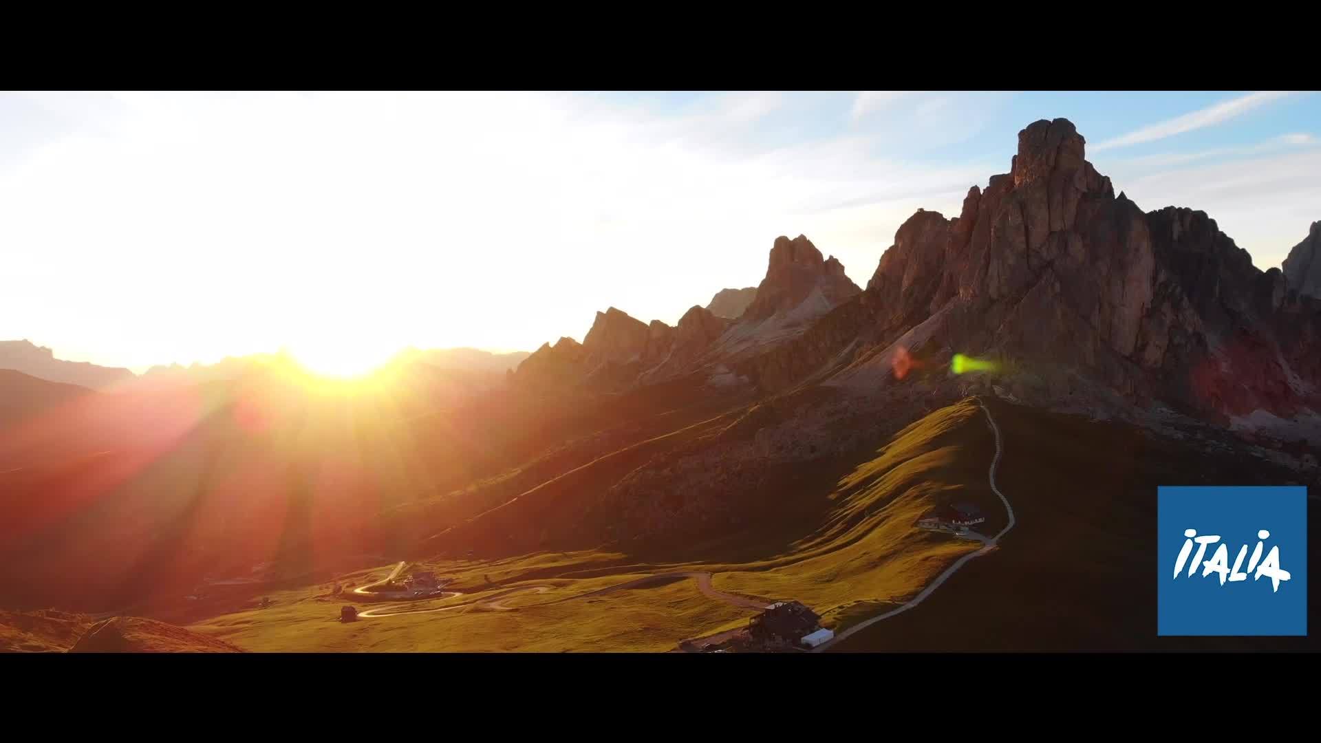Cammini, in Italia sempre più i turisti che viaggiano 'slow'