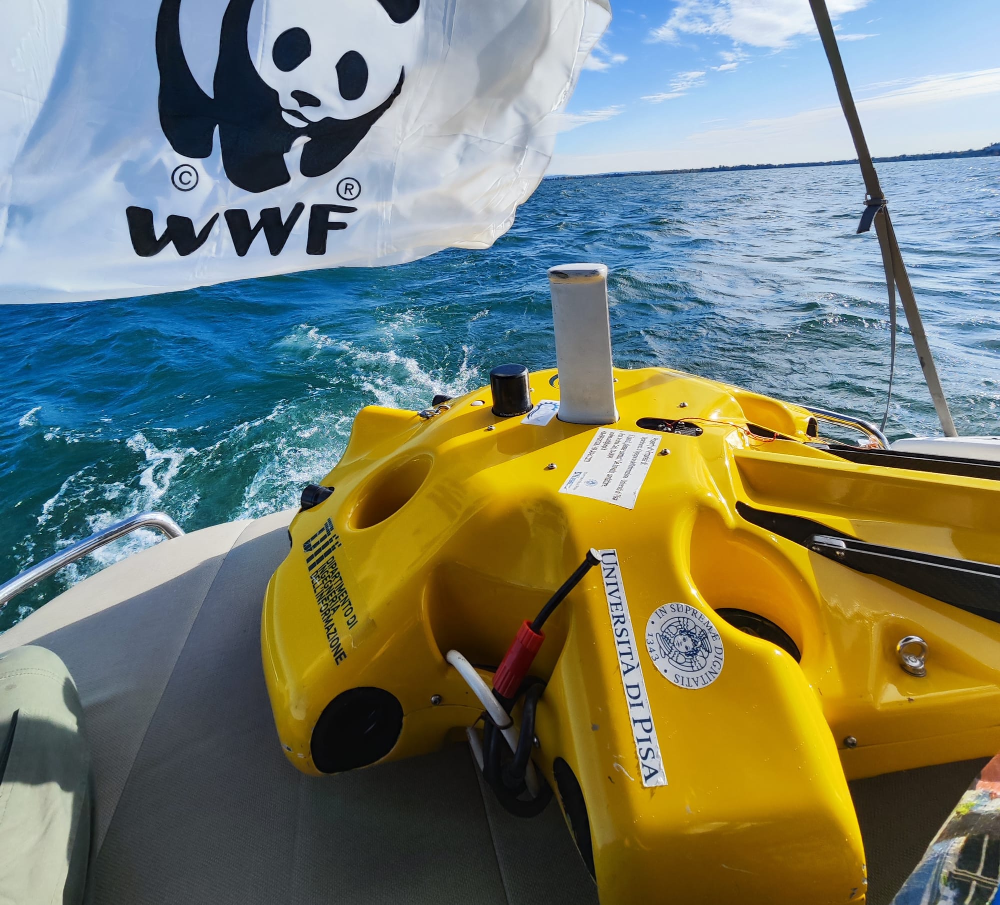 La missione del robot Zeno: nel lago di Garda alla ricerca di rifiuti