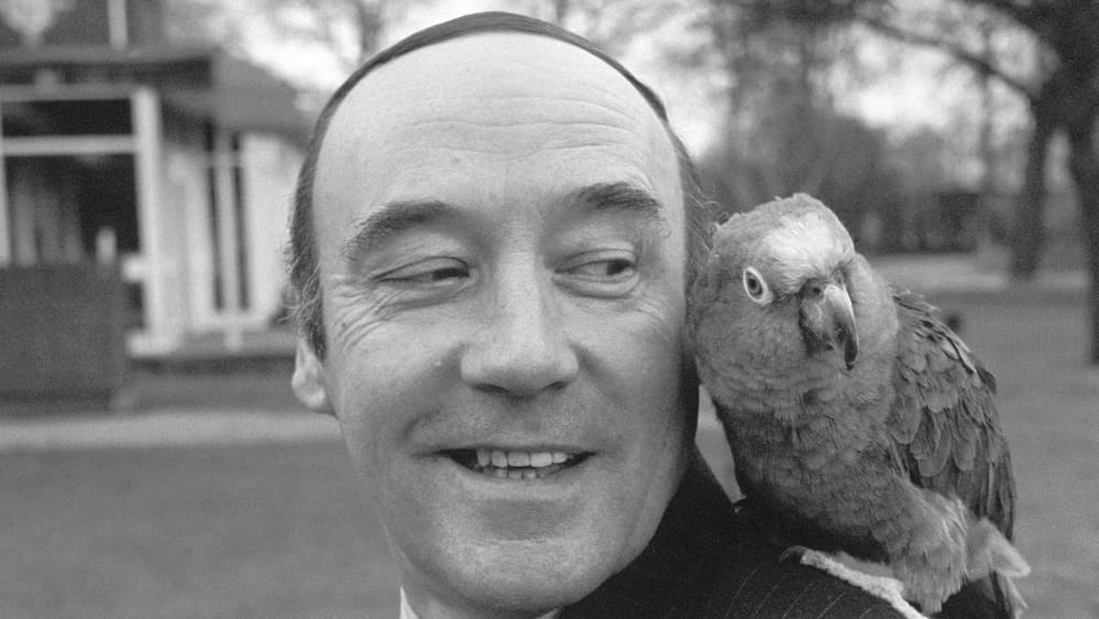 Perché Desmond Morris ha cambiato il modo in cui ci guardiamo allo specchio post image